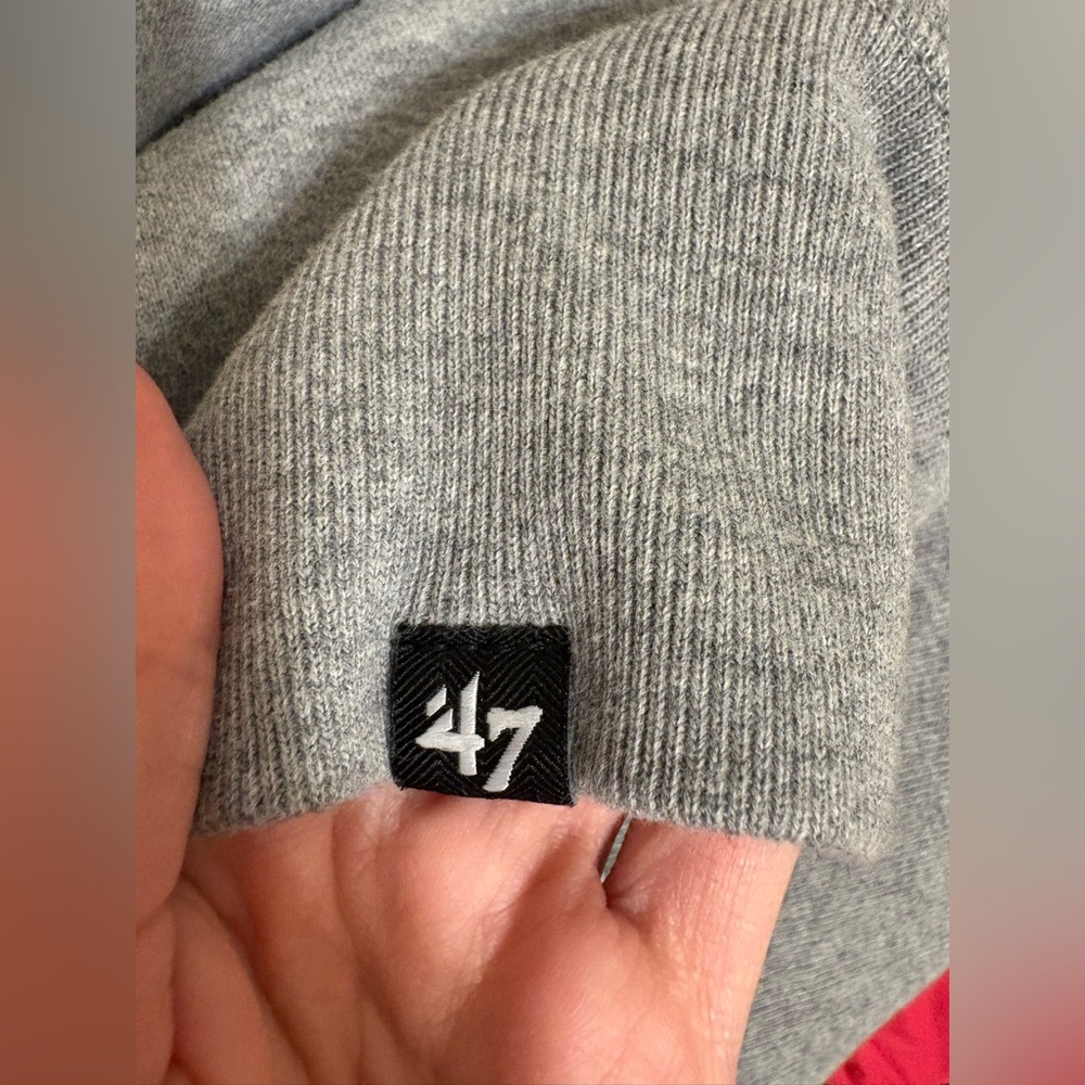 Boston Red Sox Grey Sweatshirt - Picture 5 of 7
